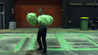 Mark Ruffalo’s Instagram offers a behind-the-scenes look at <i>Thor: Ragnarok</i>